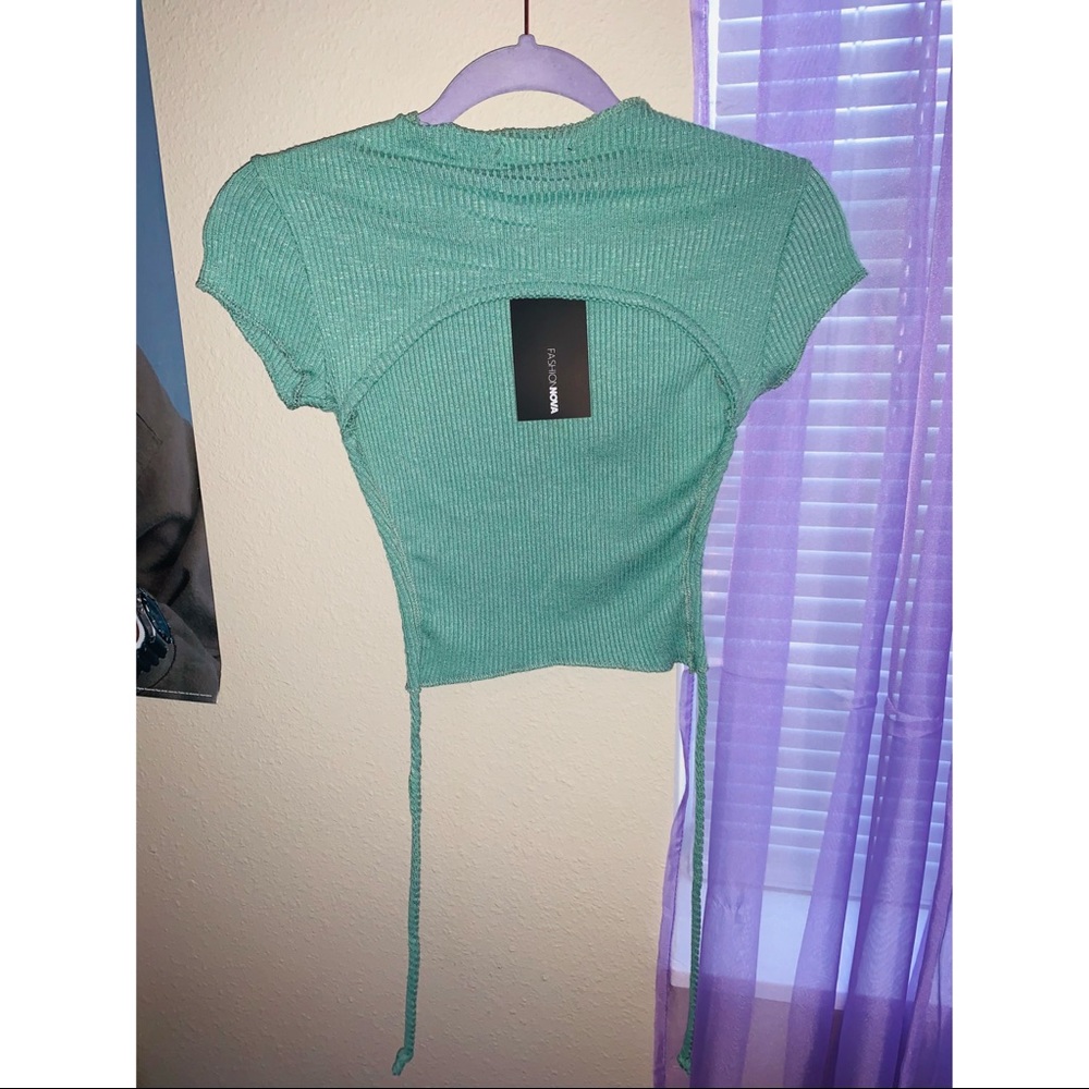 Green Two-Piece - Picture 2 of 3